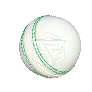 Pelota profesional de alta resistencia con logotipo personalizado Material de cuero duradero para configuraciones duras o de alto impacto - Product Image 1