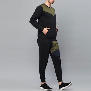Costume de jogging en coton de haute qualité personnalisé Slim Fit ensemble de survêtements pour hommes survêtements poids moyen look unique survêtement pour hommes à col rond - Product Image 2