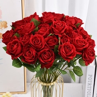 Hotel Dekorative Samt-Rote Rose Künstliche Blumenarrangements Hochzeitsdekoration Requisiten Künstliche Rosen Großhandel