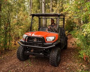 รถขนส่งดีเซลแบบมีห้องโดยสารปิดสำหรับการเกษตรแบบขับเคลื่อน 4 ล้อ - Product Image 1