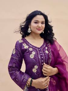 New Bollywood Designer Indian & Pakistani Clothing Elegant Party <b>Top</b> Pallazo & Dupatta Set - Product Image 4