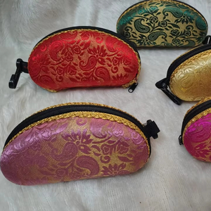 Brillen etui Bollywood Party & Indian Wedding Favor, Sonnenbrille bezug für Sangeet Mehendi Stoff Glas halter, Geschenk Näh idee - Product Image 1