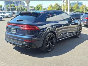 ได้รับการรับรอง2023 Audi RS Q8 4.0T - Product Image 4