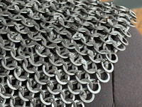 Cotte de mailles médiévale collier Aventail en acier doux plat riveté avec rondelle anneaux cou Gorget chaîne à la main armure historique