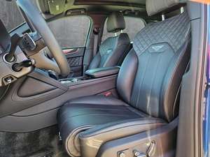 BEN-tley Aspire SUV หนังสีเข้มภายในไดรฟ์ AWD R17ยางเกียร์อัตโนมัติขนาด - Product Image 3