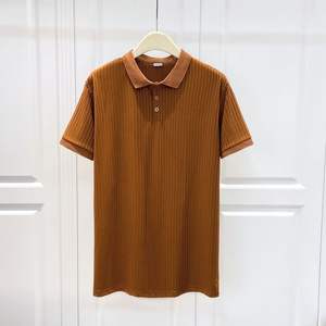 Chemise d'été décontractée pour homme avec logo personnalisé OEM, respirante, infroissable, coupe ajustée, manches courtes, col en V, en tissu éponge imprimé, grandes tailles - Product Image 1