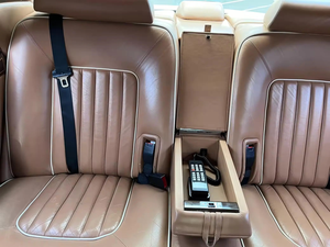 Rolls Royce Silver Spur II 2024, Motor V8 de 6.75 Litros, Volante a la Izquierda, Asientos de Cuero, Techo Descapotable Color Bronceado, Auto Usado con Cámara Trasera - Product Image 6