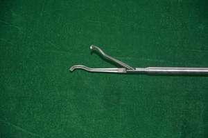 Pinza Satinsky Manual Reutilizable PENTAX Plateada de 10 mm x 40 cm, Instrumento Quirúrgico Laparoscópico de Acero Inoxidable, Aprobado por la CE, Alta Calidad - Product Image 2