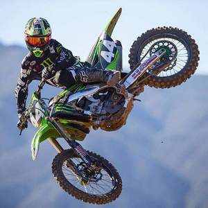 Moto de rue allemande d'occasion, 4 temps, haute vitesse, blanche - Product Image 1