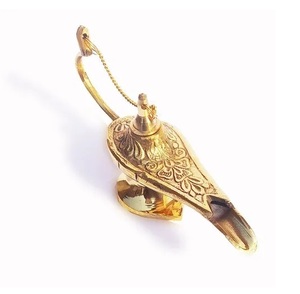 Lámpara Chirag de latón hecha a mano para decoración del hogar Aladino dorado, pieza de exhibición, estilo náutico, Metal hecho a mano - Product Image 2