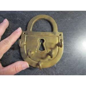 Ganchos para llaves de latón duraderos con acabado antiguo pulido y Perfectos para organizar las llaves de una manera elegante - Product Image 6