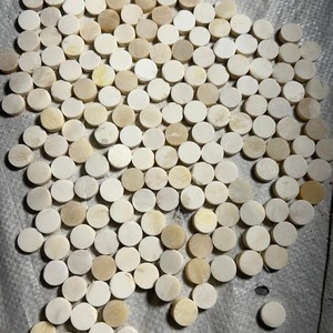 Botones de hueso de búfalo hechos con huesos de animales naturales para industrias de confección - Product Image 2