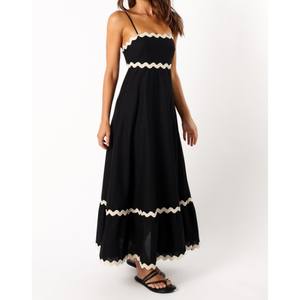 Robes noires pour femmes, fusion classique et moderne, conçues pour renforcer la confiance et l'expression personnelle - Product Image 2