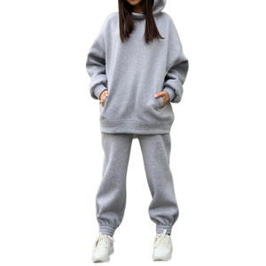 Survêtement personnalisé pour femmes avec logo personnalisé impression broderie étiquette marque et options d'emballage - Product Image 1