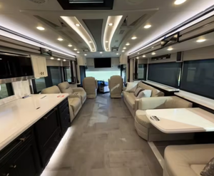 Vente en gros de camping-cars Tiffin Allegro 45 OPP d'occasion pour les aventures économiques (modèles 2022, 2023, 2024, 2025) - Product Image 3