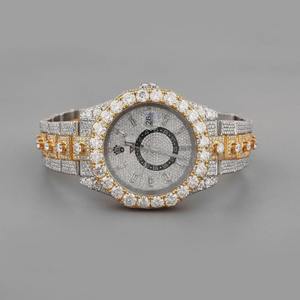 นาฬิกาควอตซ์ผู้ชายดีไซน์หรูหราโดดเด่น ประดับเพชรโมอิสซาไนต์สีทองและสีเงิน สไตล์ฮิปฮอปแฟชั่นทันสมัย - Product Image 1