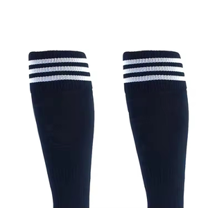 Nouvelle conception de chaussettes de sport personnalisables pour jeunes femmes/hommes, uniformes de football et de baseball, longues, en coton et en bambou, antibactériennes, respirantes - Product Image 2