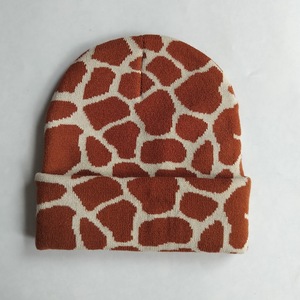 หมวกบีนนี่ถักลายพรางแบบทั้งใบ คุณภาพสูง ผลิตตามสั่ง สำหรับฤดูหนาว  พร้อมป้ายทออะคริลิก  ขายส่งสำหรับผู้ชายและผู้หญิง - Product Image 6