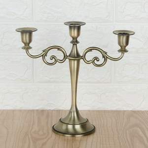 Chandelier élégant en métal pour décoration de table de mariage avec bougeoir vintage - Product Image 2