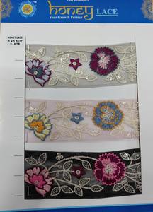 Elegante encaje bordado floral negro intrincadamente detallado para vestidos de novia sofisticados y ropa de noche - Product Image 3