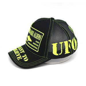 Gorra de Camionero de Malla con Visera Bordada con Logotipo Fluorescente Verde, Estilo Tecnológico y Moderno - Product Image 4
