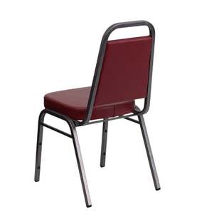 Silla de banquete de metal contemporáneo dorado duradero con diseño apilable y asiento de espuma acolchada para uso en hoteles y pasillos - Product Image 3