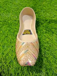 Khussa คุณภาพระดับพรีเมี่ยมสำหรับผู้หญิงพื้นเมือง khussa ผู้หญิง khussa อินเดีย khussa อินเดียอินเดีย Jabi Jutti ออกแบบได้สีกากีตามต้องการ - Product Image 6