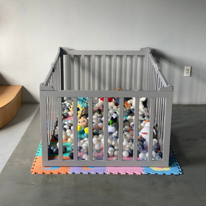 Corralito de pino gris moderno personalizable Cuna de bebé Corralito versátil para niños para dormitorio Sala de estar Reunión Requisitos del cliente - Product Image 5