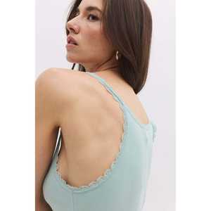 Top Halter a Rayas con Encaje - Product Image 5