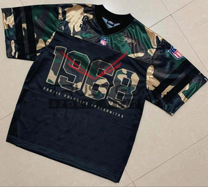 Camiseta de Fútbol Americano de Malla Personalizada con Logotipo OEM de Alta Calidad, Impresión por Transferencia de Calor, Manga Corta, Secado Rápido y Transpirable - Product Image 2