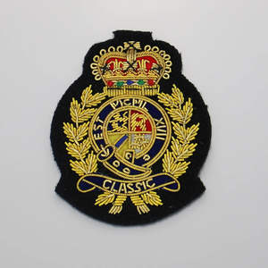 Écusson brodé en fil d'or OEM, badge en fil de bullion, broderie à la main, travail d'or, nouveau design, badge en bullion, dernier modèle - Product Image 1