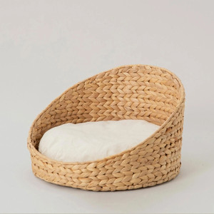 Lit pour animaux de compagnie en jacinthe écologique de haute qualité rond rayé motif Animal rotin balançoire maison emballage personnalisé du Vietnam - Product Image 5