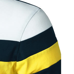 Elegante camiseta Polo a rayas con cuello acanalado y puños perfectos para uso diario o de golf - Product Image 5