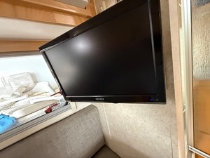 NuCamp Tab 320s Teardrop Camper - État Exceptionnel, Alimentation Intégrée et Espace de Préparation, Design Moderne avec Garantie - Product Image 2