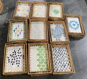 Ensemble de 3 plateaux rectangulaires en rotin nacre attrayants, plaque ronde incrustée de coquillages, vaisselle haut de gamme et cadeaux d'entreprise uniques - Product Image 4