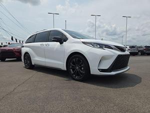 OFFRE EXCEPTIONNELLE 2024 SlENNA XSE SUV 7 PLACES AVEC TRANSMISSION AUTOMATIQUE CVT - Product Image 1