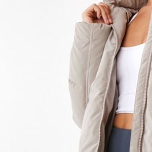 Chaquetas acolchadas de alta calidad superventas para hombres y mujeres, fáciles de usar, disponibles en todos los tamaños, colores, decoración bordada, MOQ bajo - Product Image 3