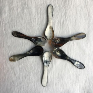 Cuillère en corne au design moderne pour la maison, l'hôtel et le mariage Cuillère de service au prix de gros - Product Image 5