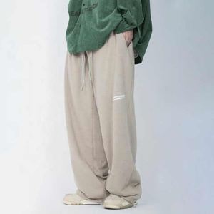 Pantalon de jogging personnalisé en polaire pour hommes Pantalon de survêtement élégant en coton épais imprimé bouffant Coupe décontractée à taille élastique Pantalon d'extérieur baggy - Product Image 6