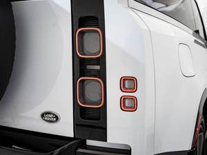 Land Rover Defender 90 X-Dynamic SE Turbo V6 AWD 2022 Usado con Bajo Kilometraje - Product Image 5