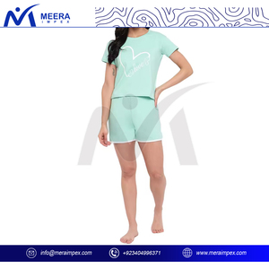 Ensemble double imprimé Boho pour femme avec chemisier court et jupe Maxi-fluide et bohème pour les festivals, les vacances et les événements en plein air - Product Image 3