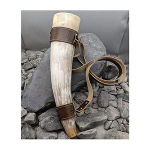 Mug à boire en corne de bois Viking, mug en corne artisanal authentique, mug à bière en corne Viking abordable, forme et taille personnalisées - Product Image 1