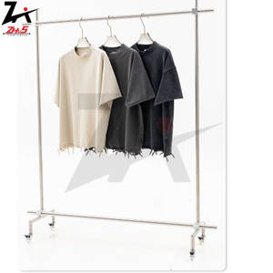 Conjunto de camisetas y pantalones cortos al por mayor para hombre, conjuntos gemelos ajustados con logotipo de marca personalizado de calidad superior, impresión completa y lavado con aerosol - Product Image 2