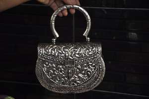 Fait sur mesure en forme carrée avec serrure laiton métal gaufré et gravé sacs et embrayages pour la revente par les magasins de sacs de mode - Product Image 3