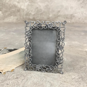 Cadre photo en métal de couleur personnalisée, écologique et superbe, décoration artisanale moderne pour la maison avec un affichage unique pour les images personnelles 2025 - Product Image 1