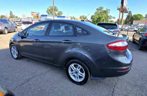 Usado 2018 F-or-d Fi-es-ta SE LHD - Product Image 3