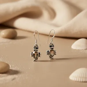 Boucles d'oreilles pendantes en quartz fumé plaqué or 18 carats pour femmes - Perle d'eau douce et design floral - Product Image 2