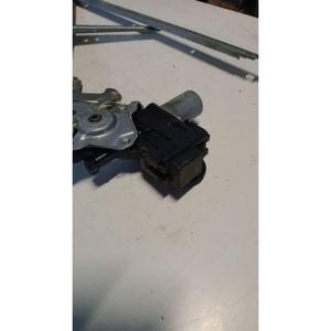 ชุดกลไกปรับกระจกหน้าต่างด้านหลังขวา Lexus RX Series (L2) (15>) รุ่น 8571048131 - Product Image 3