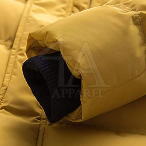 La mejor chaqueta de hombre de diseño con diseño acolchado que ofrece comodidad y calidez para el uso diario informal - Product Image 6