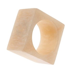 Anneaux de serviette carrés en bois de couleur personnalisée Style américain écologique pour décoration de table à manger créative Thèmes de style intérieur - Product Image 3